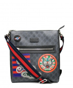 GUCCIグッチ）の古着「ショルダーバッグ/クーリエソフトGGスプリーム」｜ブラック