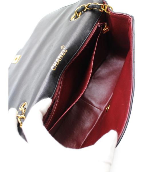CHANEL（シャネル）CHANEL (シャネル) マトラッセ チェーンショルダーバッグ ブラック サイズ:- マトラッセ ラムレザー 2004215の古着・服飾アイテム