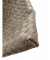 中古・古着 BOTTEGA VENETA (ボッテガヴェネタ) ショルダーバッグ/イントレチャート グレージュ サイズ:-：39800円