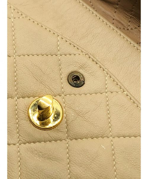 CHANEL（シャネル）CHANEL (シャネル) Wフラップチェーンショルダーバッグ ベージュ サイズ:- マトラッセ ■の古着・服飾アイテム