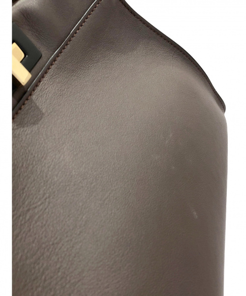 FENDI（フェンディ）FENDI (フェンディ) ピーカブー ブラウン サイズ:- 8BN2903ZNF07F5 レザーの古着・服飾アイテム