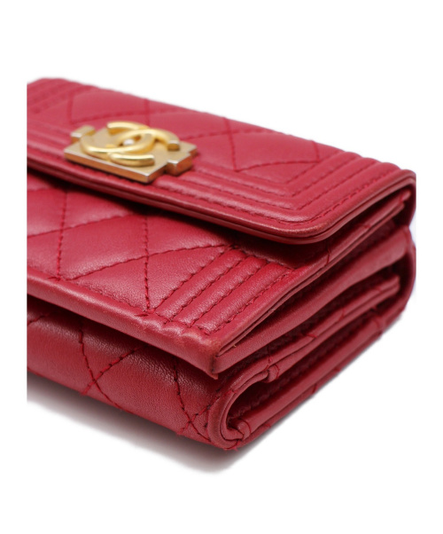 CHANEL（シャネル）CHANEL (シャネル) ボーイシャネル/ミニ財布 レッド ボーイシャネル 84432 レザー 26702408の古着・服飾アイテム