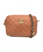CHANELシャネル）の古着「カメラバッグ/マトラッセ」｜ブラウン