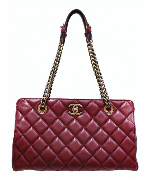CHANEL（シャネル）CHANEL (シャネル) ショルダーバッグ ボルドー レザーの古着・服飾アイテム