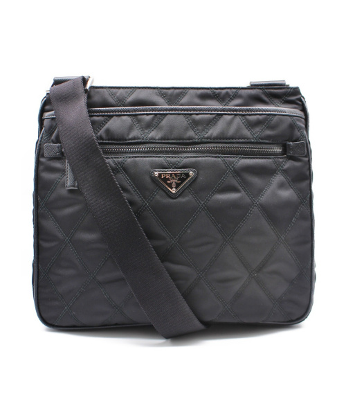 PRADA（プラダ）PRADA (プラダ) キルティングショルダーバッグ ブラック 2VH251 165の古着・服飾アイテム