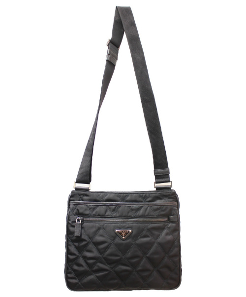 PRADA（プラダ）PRADA (プラダ) キルティングショルダーバッグ ブラック 2VH251 165の古着・服飾アイテム