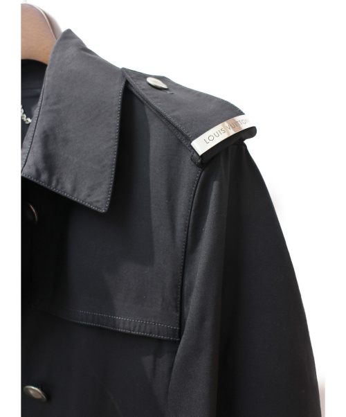 LOUIS VUITTON（ルイ ヴィトン）LOUIS VUITTON (ルイヴィトン) ロゴプレートトレンチコート ブラック サイズ:46の古着・服飾アイテム