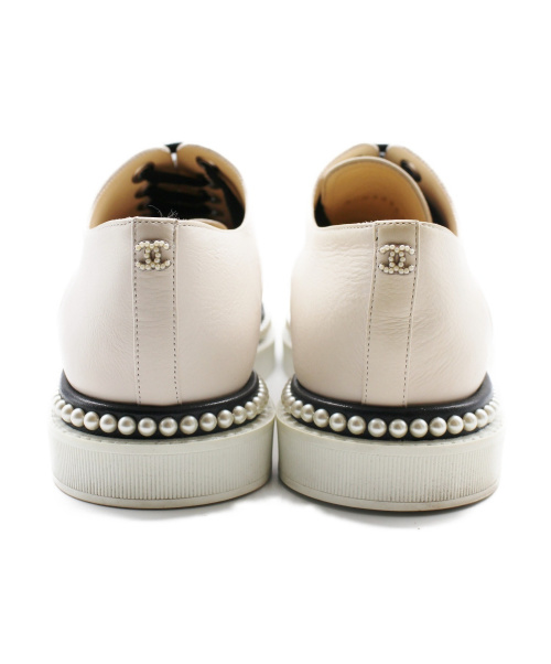 CHANEL（シャネル）CHANEL (シャネル) レースアップシューズ ホワイト×ブラック サイズ:38 1/2D G32357 レザーの古着・服飾アイテム