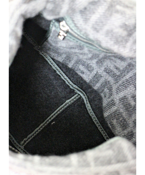 FENDI（フェンディ）FENDI (フェンディ) マンマバケット グレー サイズ:- ズッカ マンマバケット ウール ■の古着・服飾アイテム