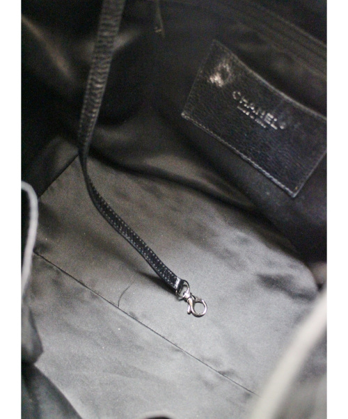 CHANEL（シャネル）CHANEL (シャネル) 巾着ショルダーバッグ ブラック サイズ:- ■の古着・服飾アイテム