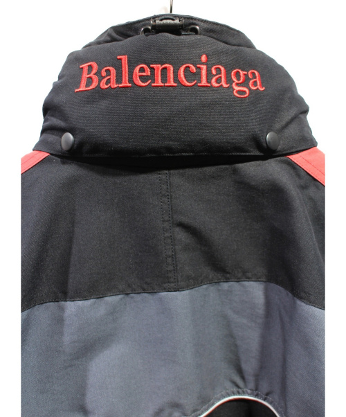 BALENCIAGA（バレンシアガ）BALENCIAGA (バレンシアガ) Cシェイプマウンテンパーカー ブラック サイズ:46の古着・服飾アイテム