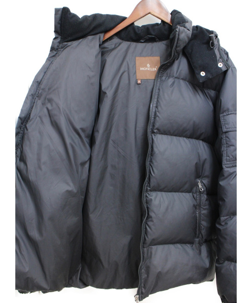 MONCLER（モンクレール）MONCLER (モンクレール) BAZILLE/ダウンジャケット ブラック サイズ:4の古着・服飾アイテム