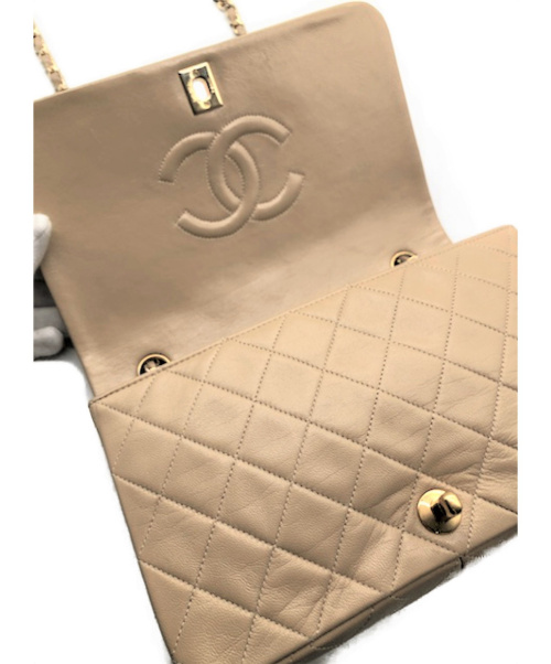 CHANEL（シャネル）CHANEL (シャネル) チェーンショルダーバッグ ベージュ サイズ:23 フルフラップマトラッセの古着・服飾アイテム