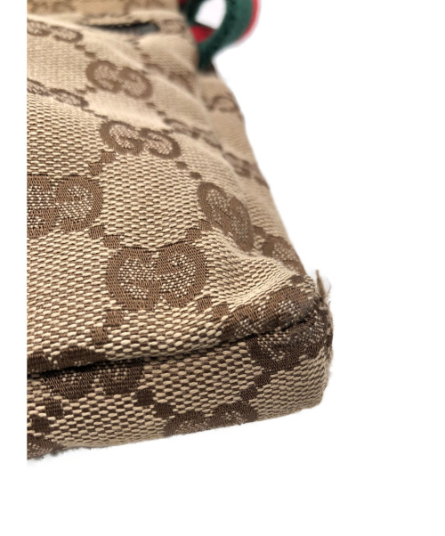 GUCCI（グッチ）GUCCI (グッチ) ボディーバッグ ベージュ サイズ:- GG 28566 シェリーベルト 20047の古着・服飾アイテム