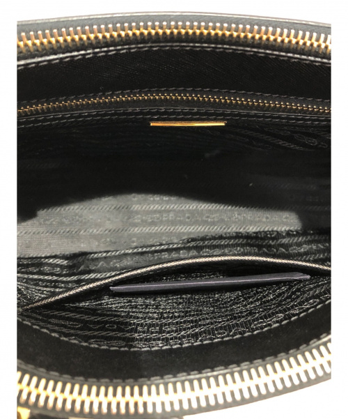 PRADA（プラダ）PRADA (プラダ) 2WAYショルダーバッグ ブラックの古着・服飾アイテム