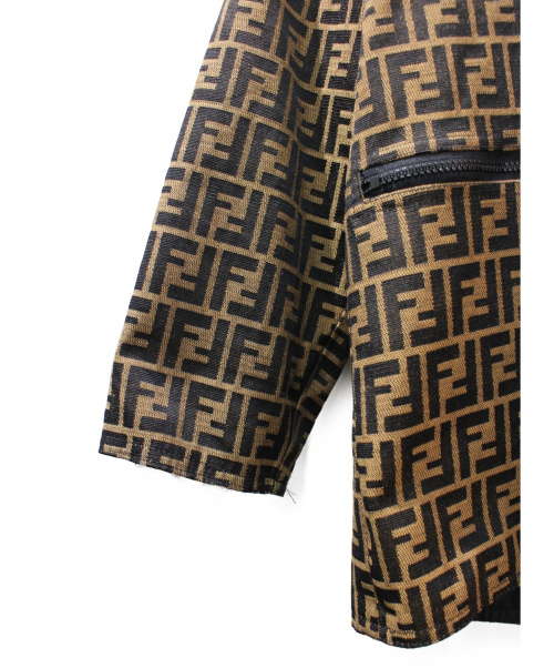 FENDI（フェンディ）FENDI (フェンディ) リバーシブルフーデッドジャケット ブラウン サイズ:- ズッカ柄 秋冬物の古着・服飾アイテム