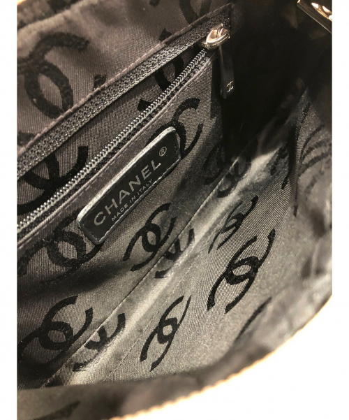 CHANEL（シャネル）CHANEL (シャネル) ハンドポーチ ベージュ カンボンの古着・服飾アイテム