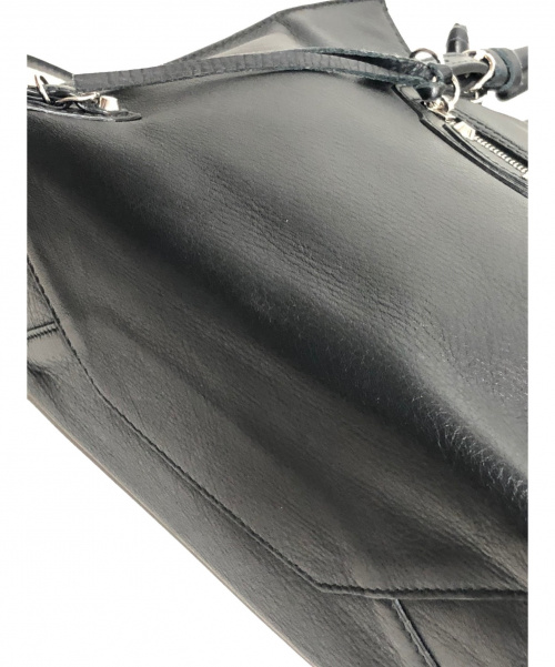 BALENCIAGA（バレンシアガ）BALENCIAGA (バレンシアガ) ペーパーミニA4ジップアラウンド ブラック サイズ:-の古着・服飾アイテム