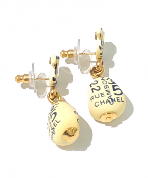 CHANEL（シャネル）CHANEL (シャネル) No.5ピアス ベージュ サイズ:-の古着・服飾アイテム