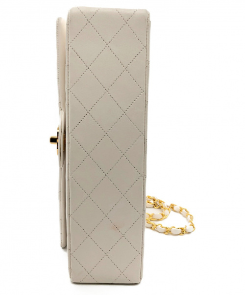 CHANEL（シャネル）CHANEL (シャネル) マトラッセ ホワイト サイズ:25 マトラッセ カーフスキン 1039284の古着・服飾アイテム