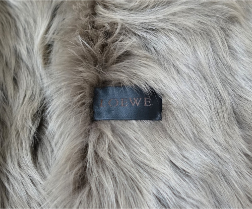 LOEWE（ロエベ）LOEWE (ロエベ) ロングムートンコート ベージュ サイズ:不明の古着・服飾アイテム
