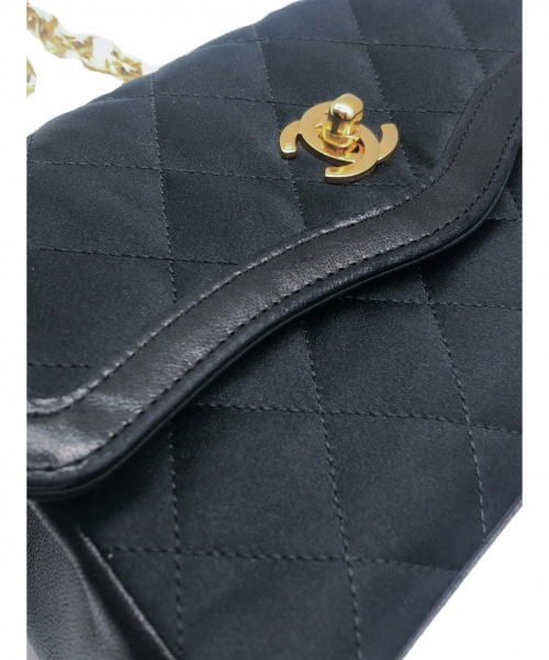 CHANEL（シャネル）CHANEL (シャネル) チェーンショルダーバッグ ブラック サイズ:- シルク×レザー 1496818の古着・服飾アイテム