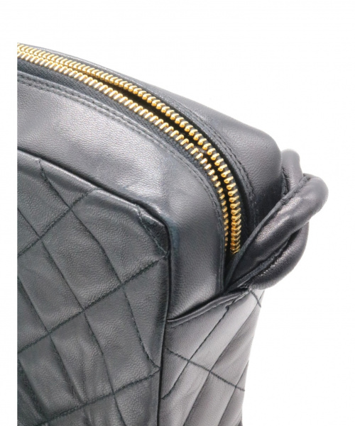 CHANEL（シャネル）CHANEL (シャネル) レザーショルダーバッグ ブラック サイズ:21の古着・服飾アイテム