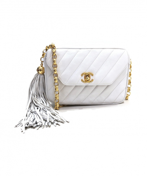 CHANEL（シャネル）CHANEL (シャネル) フリンジチェーンショルダーバッグ ホワイト サイズ:-の古着・服飾アイテム