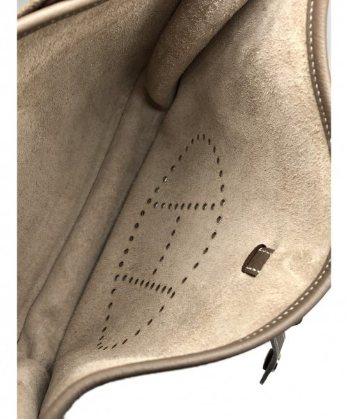 HERMES（エルメス）HERMES (エルメス) エブリンⅢPM  エトゥープ サイズ:PM トリヨンクレマンス □Rの古着・服飾アイテム