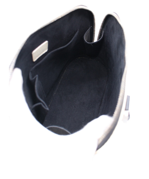 LOUIS VUITTON（ルイ ヴィトン）LOUIS VUITTON (ルイヴィトン) グラフィティ・アルマMM ホワイト×ブラック サイズ:MM M92179 BA0051の古着・服飾アイテム