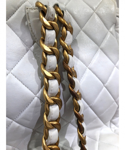 CHANEL（シャネル）CHANEL (シャネル) マトラッセリュック ホワイト サイズ:- ラムレザーの古着・服飾アイテム