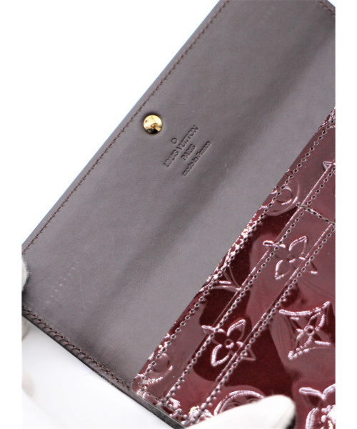 LOUIS VUITTON（ルイ ヴィトン）LOUIS VUITTON (ルイヴィトン) ポルトフォイユ・サラ アマラント サイズ:- ヴェルニ M93524 TN1172の古着・服飾アイテム