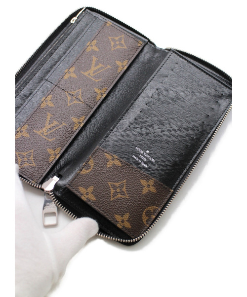 LOUIS VUITTON（ルイ ヴィトン）LOUIS VUITTON (ルイヴィトン) ジッピー・ウォレット ヴェルティカル サイズ:- モノグラムマカサー M60109 CA4187の古着・服飾アイテム