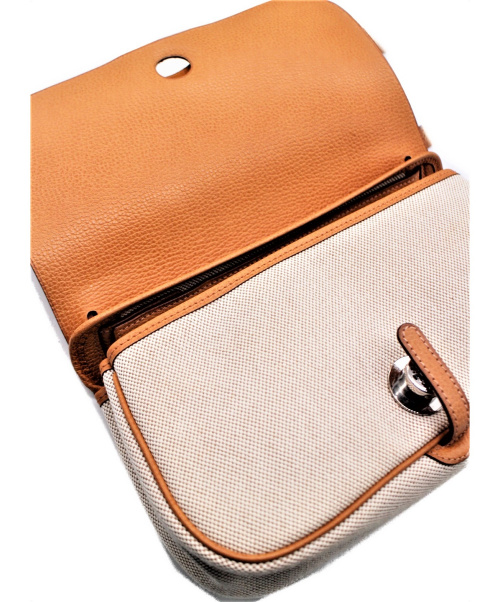 HERMES（エルメス）HERMES (エルメス) サックコロラドPM ブラウン×ベージュ サイズ:PM サックコロラドPM キャンバス×レザー □I刻印の古着・服飾アイテム
