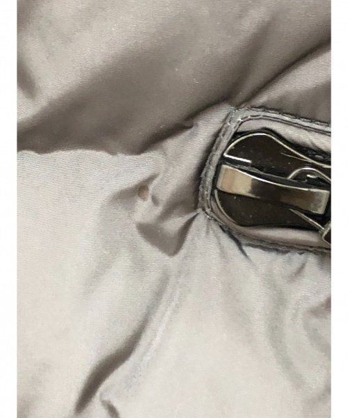 MONCLER（モンクレール）MONCLER (モンクレール) MENGS グレー 冬物の古着・服飾アイテム
