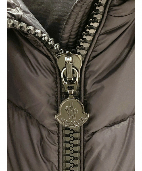 MONCLER（モンクレール）MONCLER (モンクレール) アキリーナ ブラックの古着・服飾アイテム