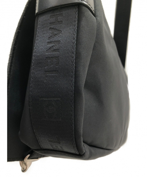 CHANEL（シャネル）CHANEL (シャネル) メッセンジャーバッグ ブラック サイズ:- スポーツラインの古着・服飾アイテム