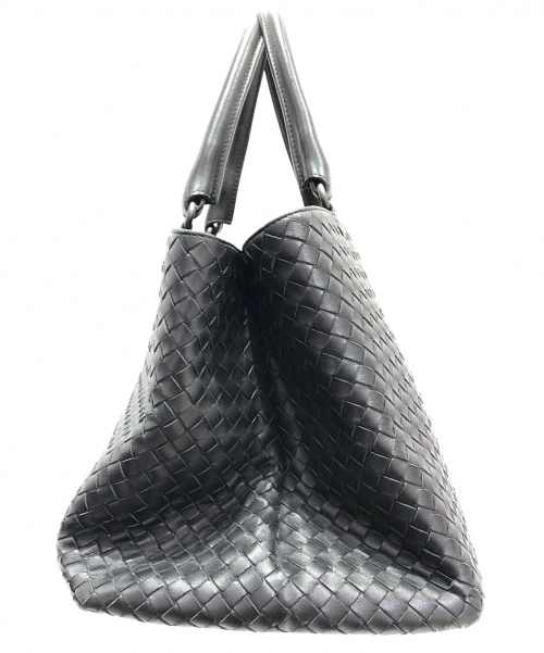 BOTTEGA VENETA（ボッテガベネタ）BOTTEGA VENETA (ボッテガヴェネタ) トートバッグ ブラック イントレチャートの古着・服飾アイテム
