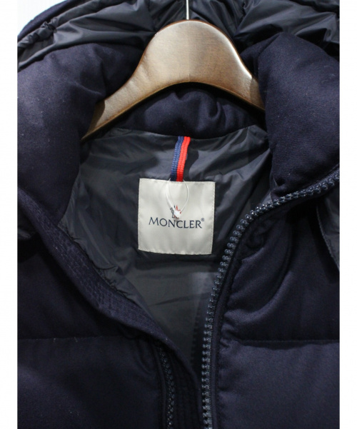 MONCLER（モンクレール）MONCLER (モンクレール) ダウンジャケット ネイビーの古着・服飾アイテム