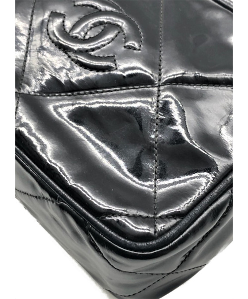 CHANEL（シャネル）CHANEL (シャネル) マトラッセ エナメルチェーンショルダーバッグ ブラック サイズ:- エナメル 0873765の古着・服飾アイテム