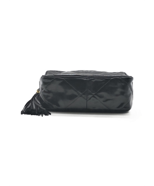 CHANEL（シャネル）CHANEL (シャネル) マトラッセ エナメルチェーンショルダーバッグ ブラック サイズ:- エナメル 0873765の古着・服飾アイテム