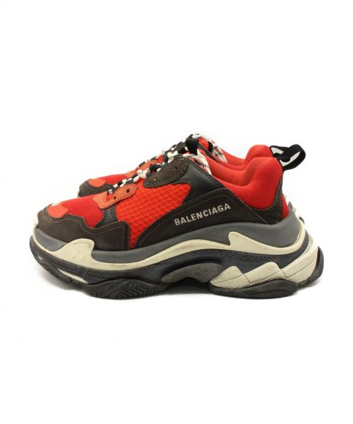 BALENCIAGA（バレンシアガ）BALENCIAGA (バレンシアガ) TRIPLE S レッド×ブラック×グレー サイズ:39の古着・服飾アイテム