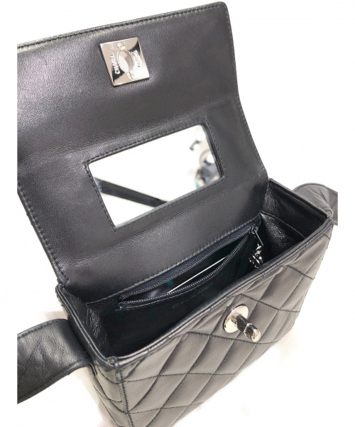 CHANEL（シャネル）CHANEL (シャネル) ショルダーバニティポーチ ブラック サイズ:- マトラッセの古着・服飾アイテム