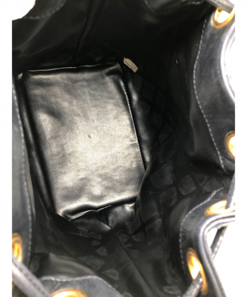 CHANEL（シャネル）CHANEL (シャネル) 巾着ショルダーバッグ ブラック サイズ:-の古着・服飾アイテム