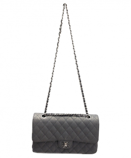 CHANEL（シャネル）CHANEL (シャネル) マトラッセチェーンショルダーバッグ グレー サイズ:26 キャンバス×レザー シルバー金具の古着・服飾アイテム