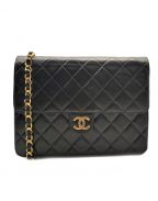 CHANELシャネル）の古着「マトラッセ チェーンショルダーバッグ」｜ブラック