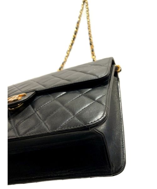 CHANEL（シャネル）CHANEL (シャネル) マトラッセ チェーンショルダーバッグ ブラック サイズ:-の古着・服飾アイテム
