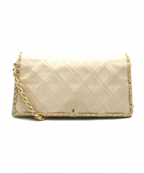 CHANEL（シャネル）CHANEL (シャネル) ヴィンテージチェーンショルダーバッグ アイボリー サイズ:- マトラッセ レザーの古着・服飾アイテム