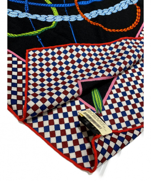 HERMES（エルメス）HERMES (エルメス) カレ140 ブラック×レッド サイズ:140 Fouets et Badines Bandanaの古着・服飾アイテム