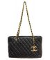 CHANEL（シャネル）の古着「ココマークチャーム付チェーントートバッグ」｜ブラック